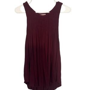 Universal Threads Wine Maroon Textured Accordion Sleeveless Blouse Women Sz M